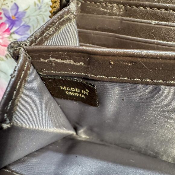 Coach Signature Canvas Wallet with Floral Appliqué - Picture 7 of 13